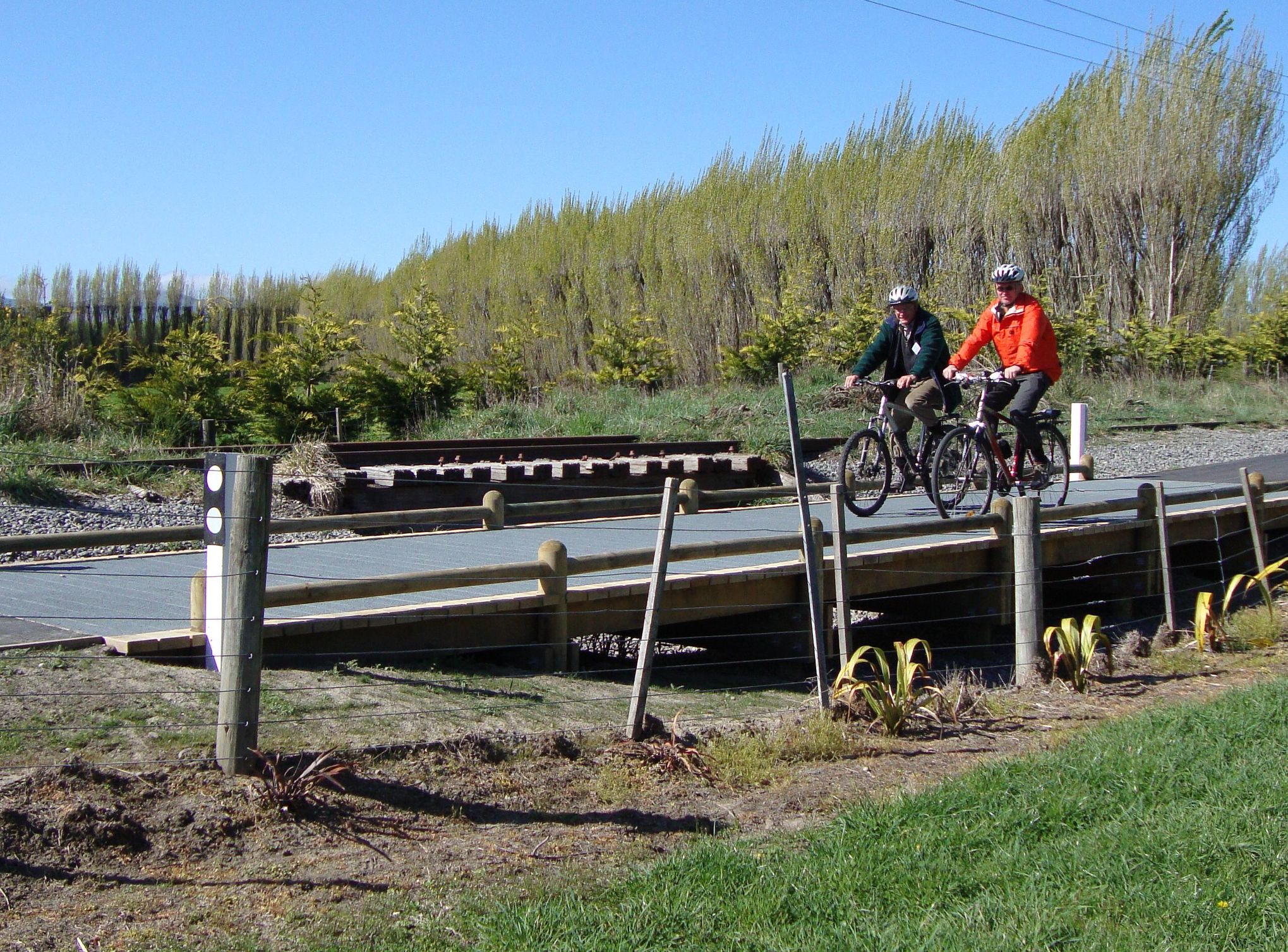 Axel and Chris Mason (the secretary of the Rail Trail Trust) on opening day