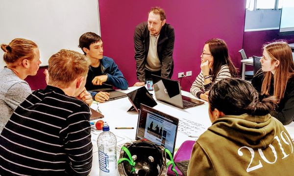 Glen Koorey mentoring at a Women in Engineering event in Christchurch