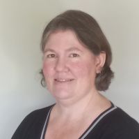 Nicki Mackie headshot